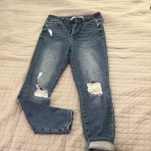 JustFab size 27 ankle length high rise skinny jeans. Distressed. Zip fly